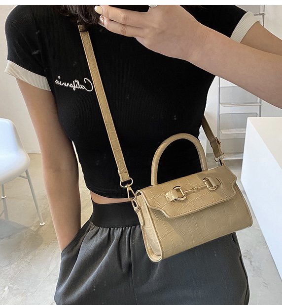 Kempton Caramel Snaffle Cross Body