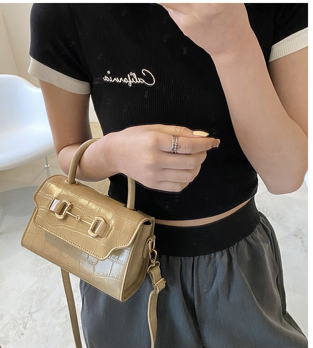 Kempton Caramel Snaffle Cross Body