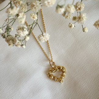 Amore Dainty Swirl Heart Necklace